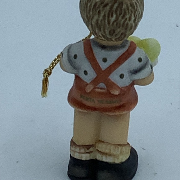 Vintage Goebel “Wreath of Joy” and “Christmas Bouquet” Christmas Ornaments - Picture 10 of 12